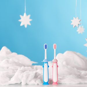 Revyline BabyPing 0+ Детская зубная щётка, голубая, розовая