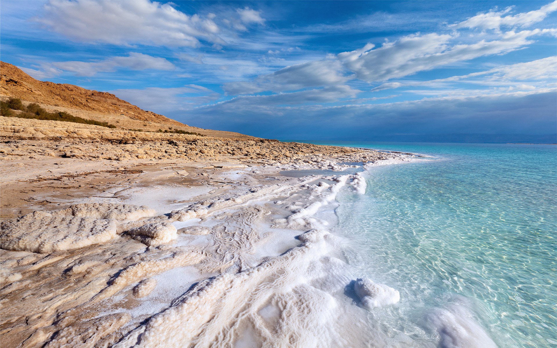 Лечение женщин с помощью грязи Мертвого моря (в Пушкине)